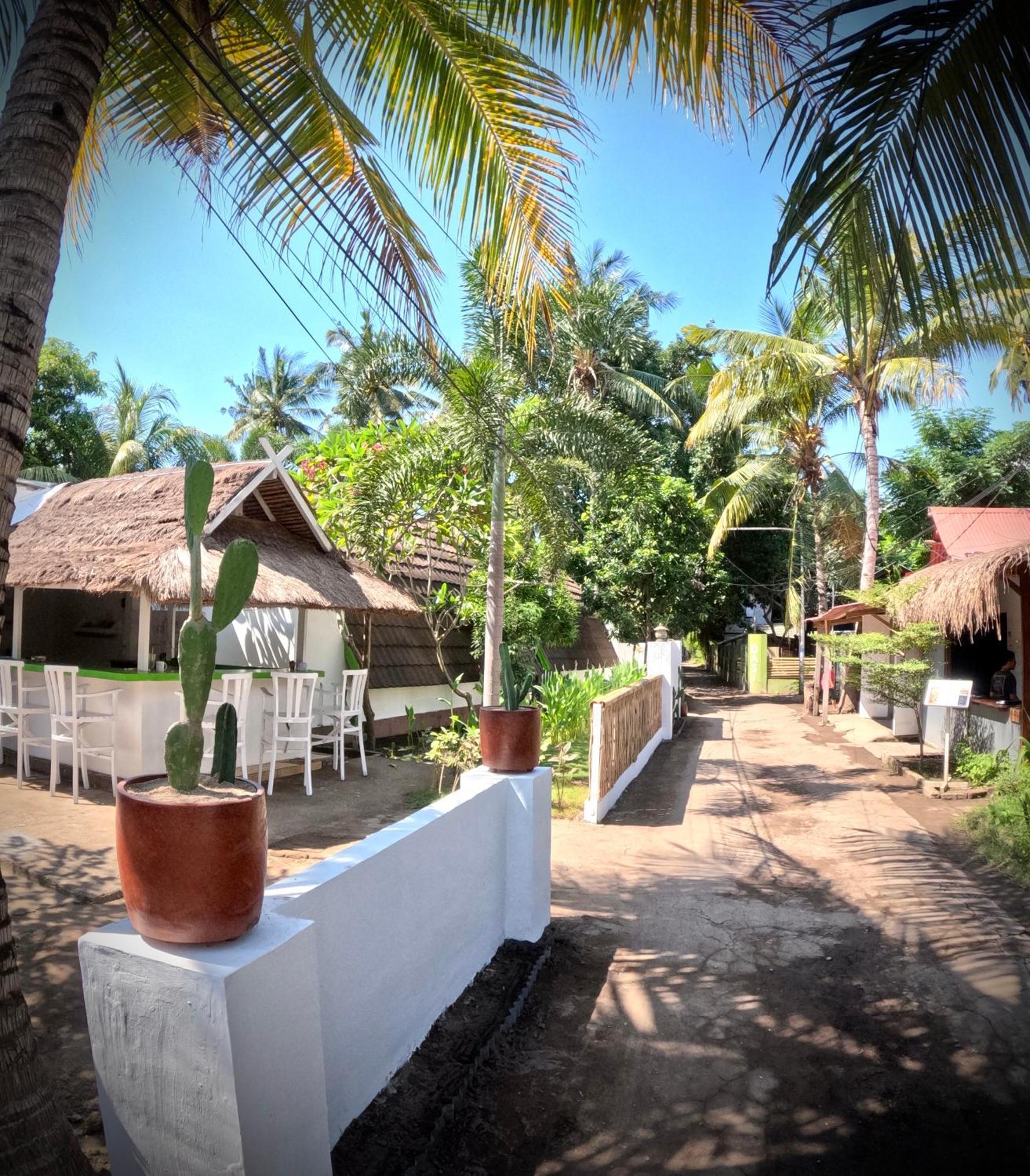 Kaktus Bungalow 1 Gili Air Exterior photo